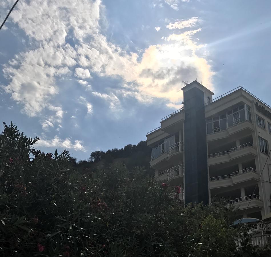 Hotel La Rosa Negra Улцин Екстериор снимка