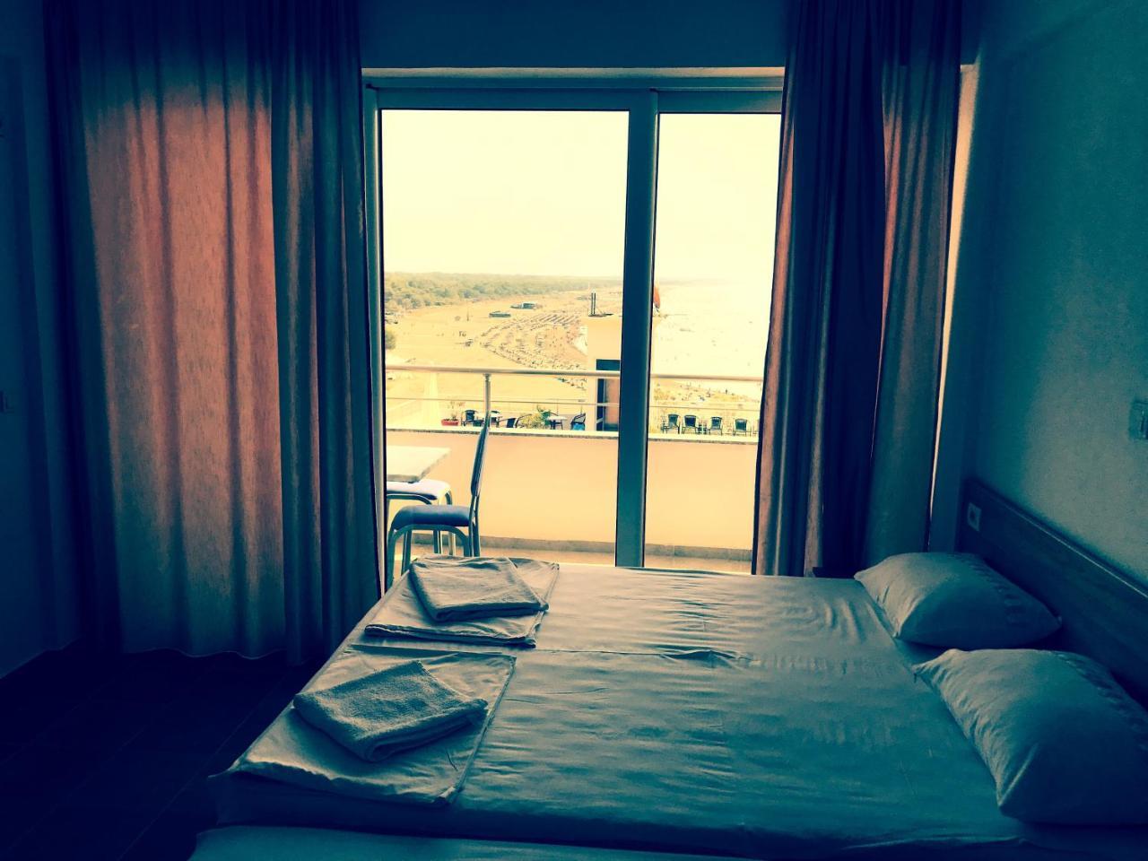 Hotel La Rosa Negra Улцин Екстериор снимка